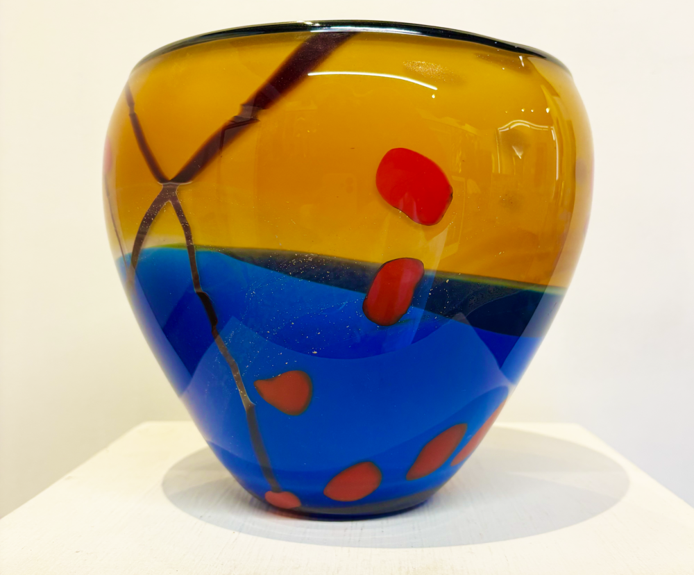 Landscape Vase
8" x 8" x 8"
Handblown Glass
$800